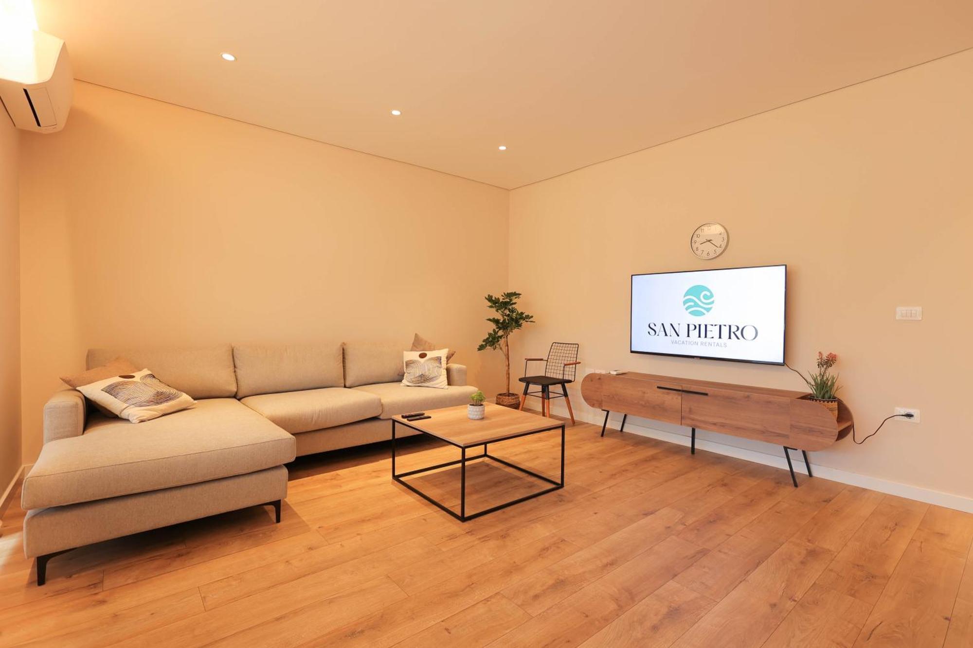 Sanpietro Vacation Rentals Plazhi San Pietro Bagian luar foto